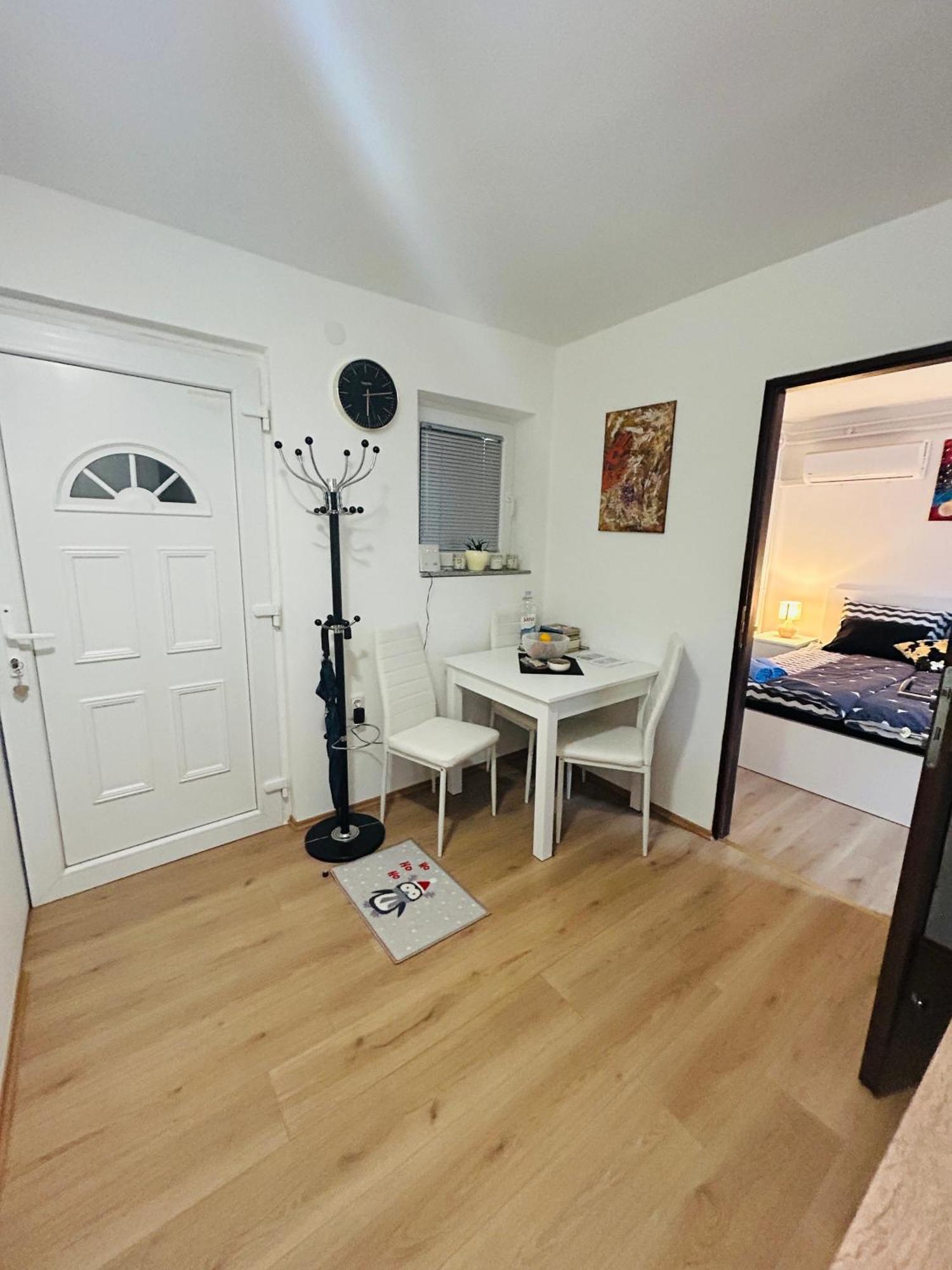 Apartment In Time Sesvete Buitenkant foto
